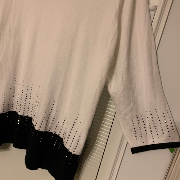 Pullover - Picture 3 of 3